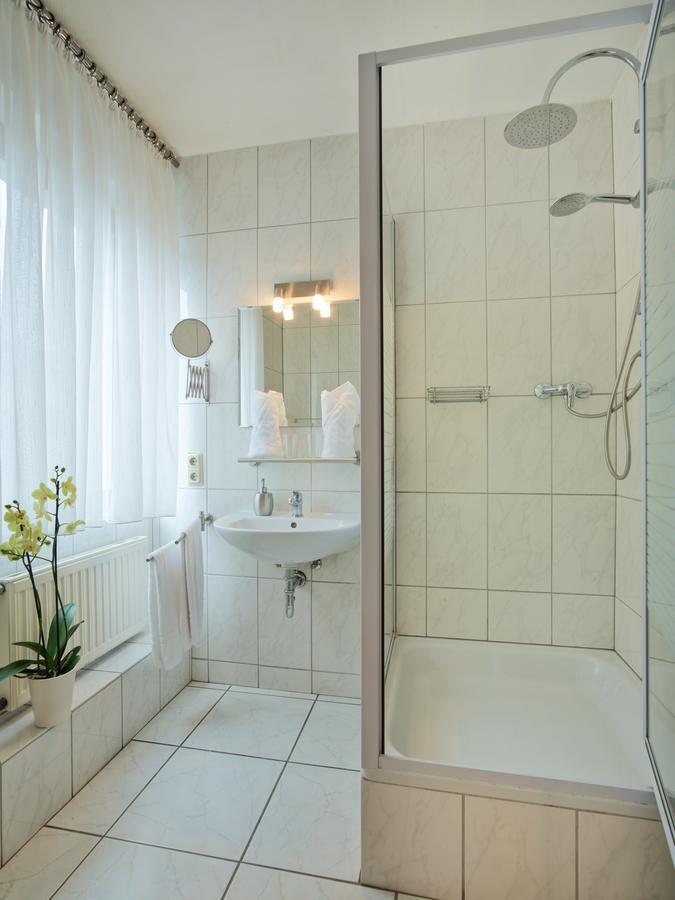 Gaestehaus Alexanderhof Лайвен Екстериор снимка